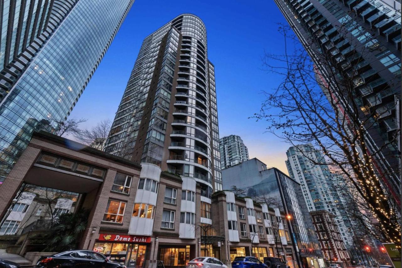 Robson & Granville Luxury Suite Vancouver Exteriör bild